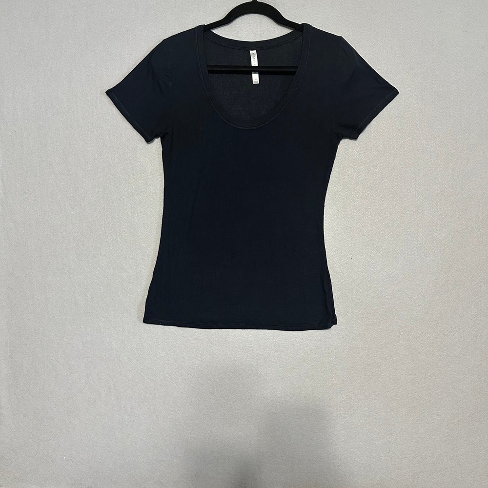 Fabletics Black Ribbed Scoop Neck Short Sleeve Activewear Tee Shirt Womens M